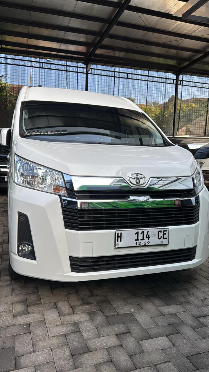 Toyota Hiace Premio