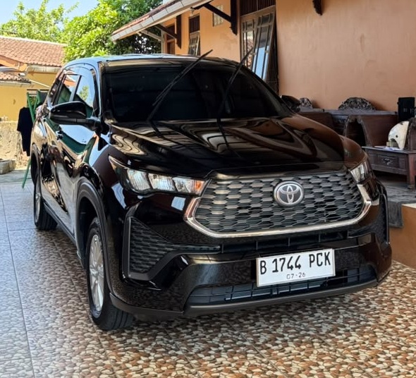 Toyota Innova Zenix G